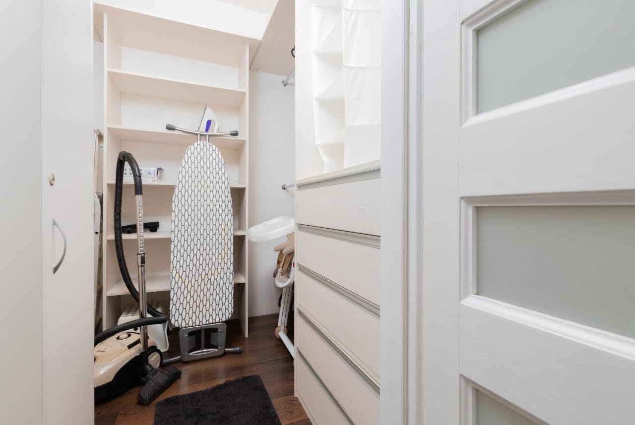 Family Apartament Mysliwska By Renters Apartment Gdansk Exterior photo